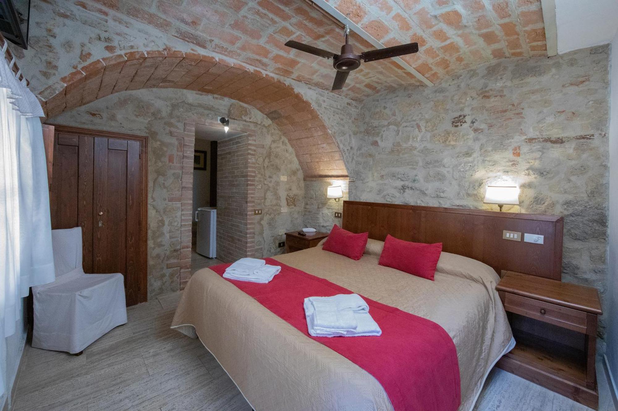Tenuta Decimo - Villa Dini San Gimignano Exterior foto